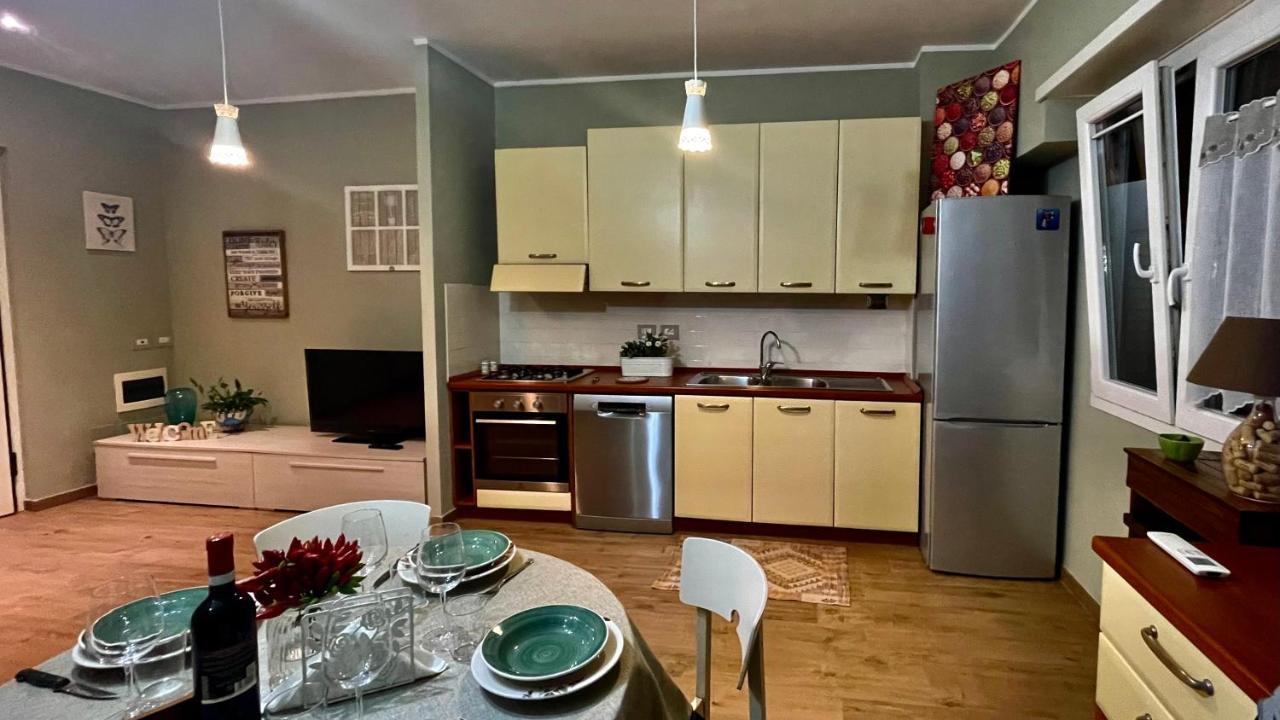 Apartment Frank Host Lux , Metro A A 50 M, Simple Check-in Con Codice A Qualsiasi Orario Rome